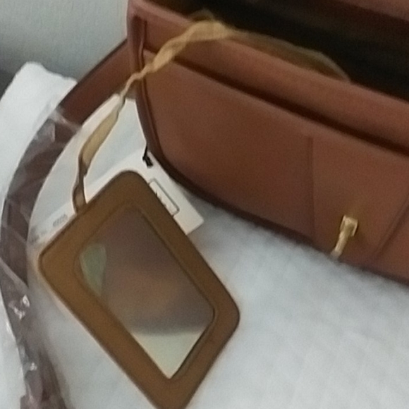 NWT Tan Handbag - Picture 5 of 9